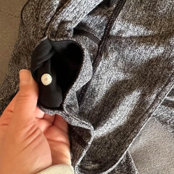 Grey lululemon leggings - Picture 3 of 3